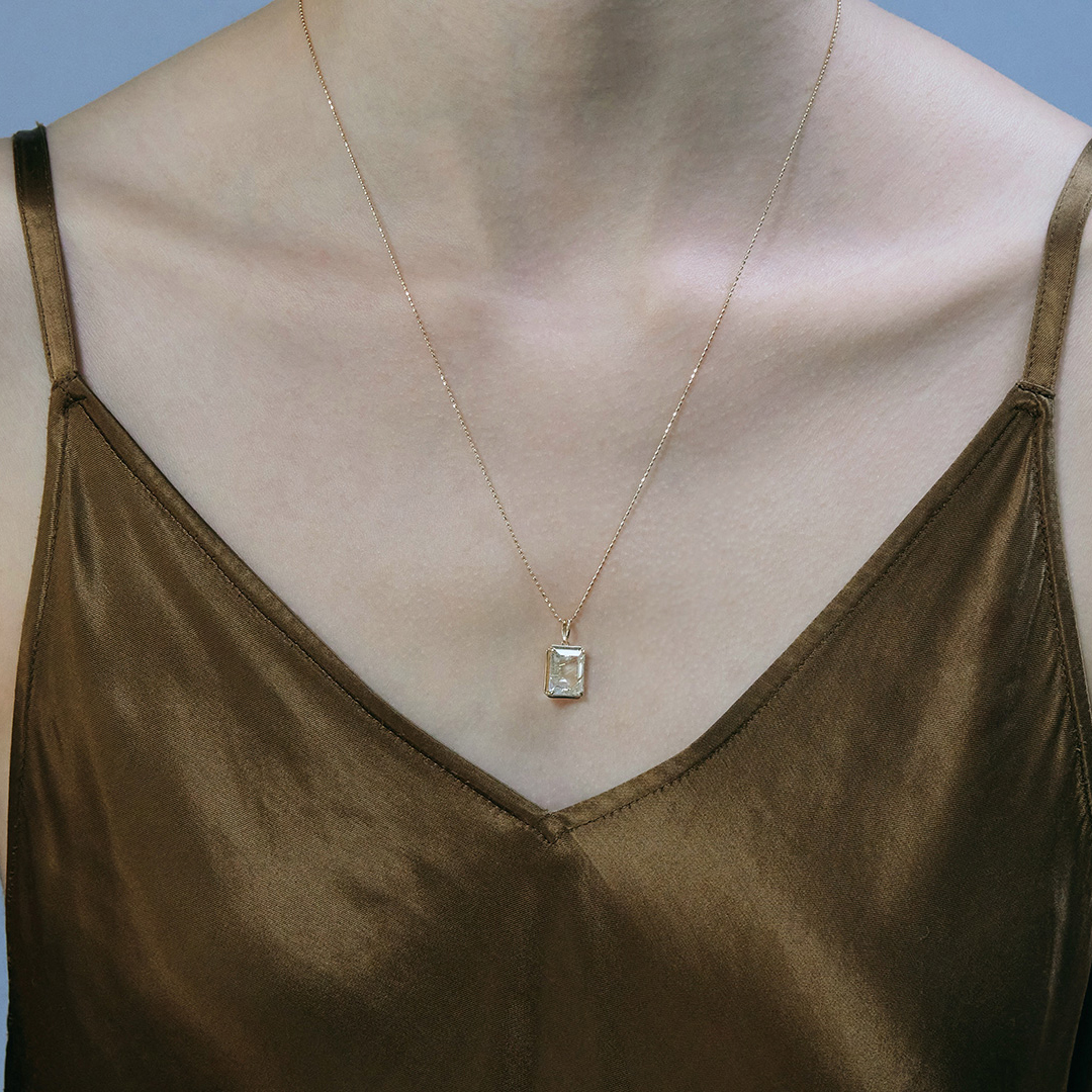 Rutile quartz rectangle charm /ルチルクォーツ. | Hariqua 