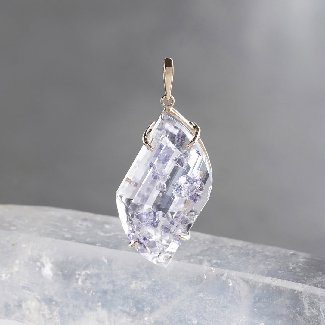 Fluorite in quartz charm 14.24 /フローライト・イン・クォーツ