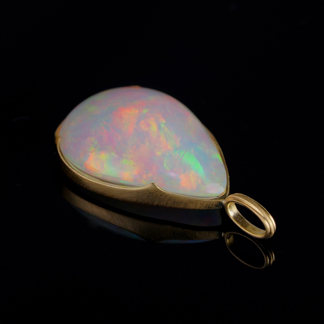 Crystal opal charm 8.16 /クリスタルオパール