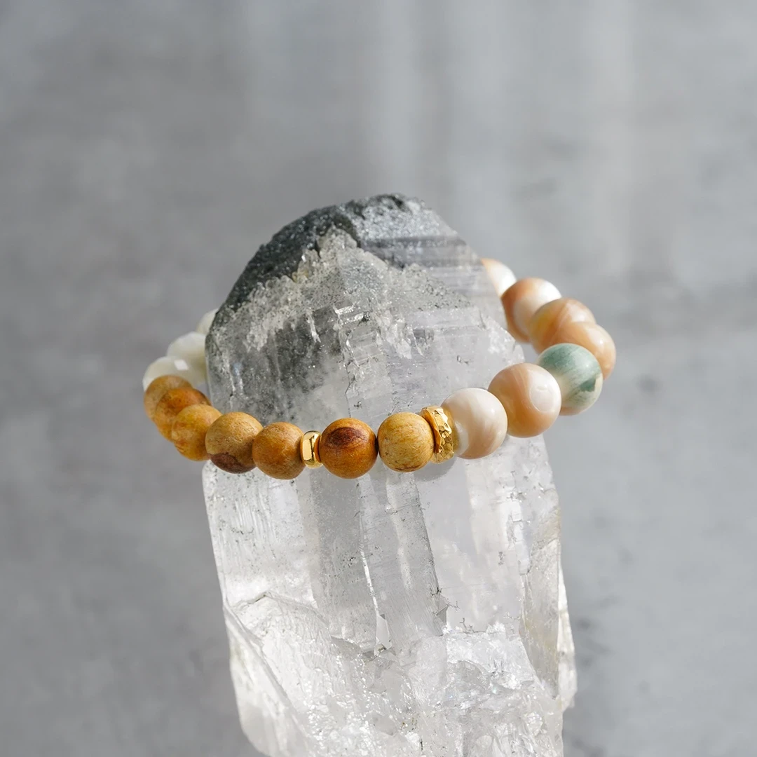Great green shell × Palo Santo × Mother of pearl bracelet /夜光貝 