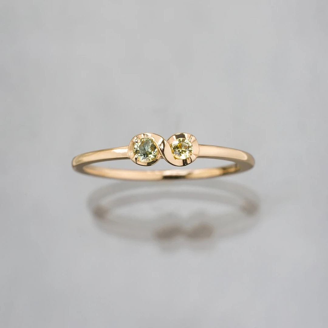 Pallasitic peridot infinity pinky ring /ペリドット（隕石 ...