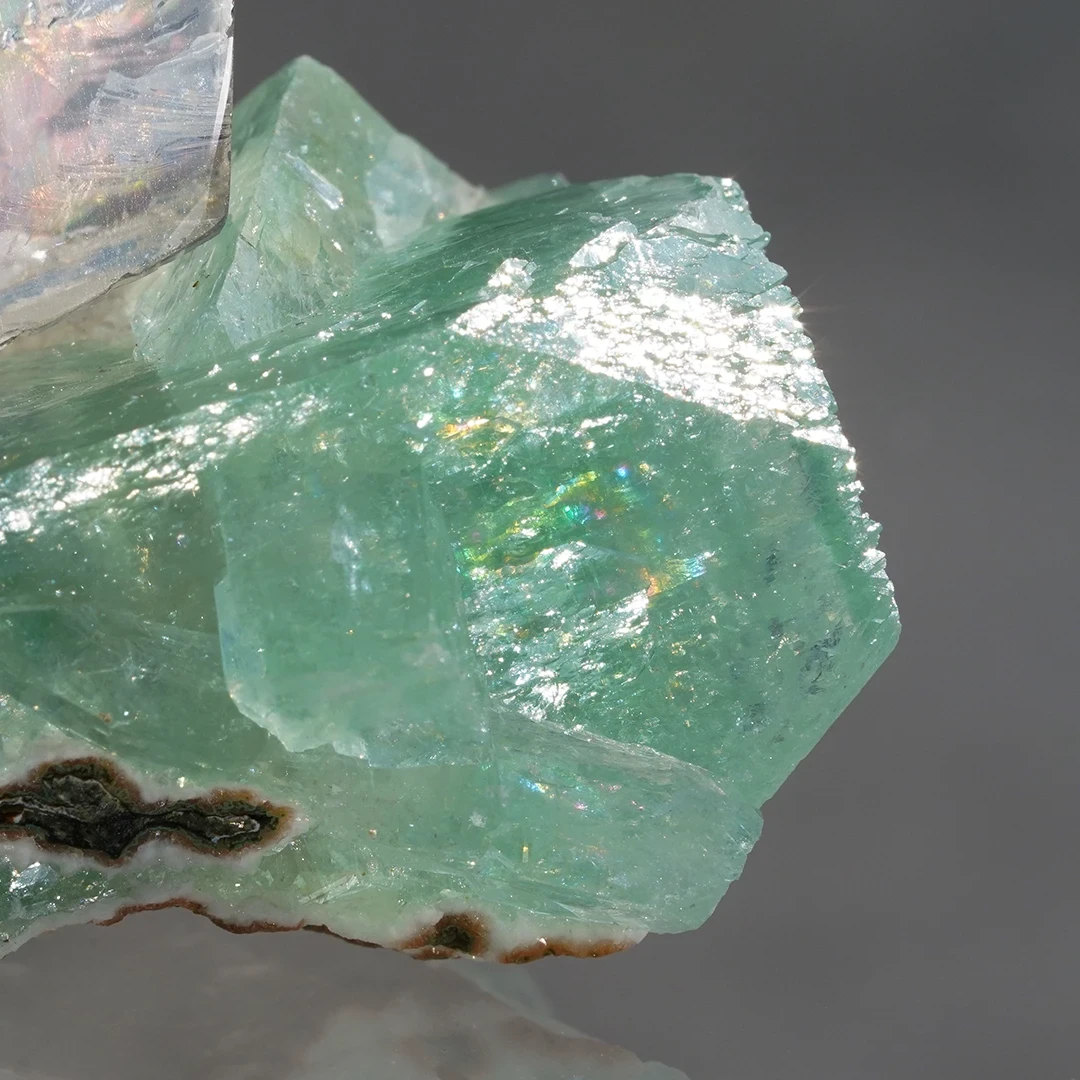 Rainbow quartz & Green apophylite /レインボークォーツ、グリーン 