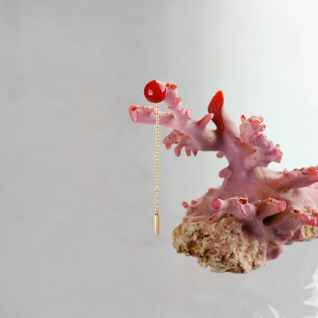 Red coral single pierce /赤珊瑚（コーラル）. | Hariqua-パワーストーンジュエリー-